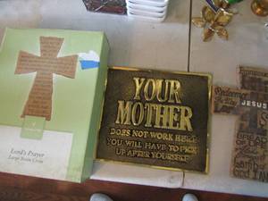 lot 820 image: 2 ceramic crosses and metal wall art