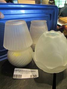 lot 830 image: 3 Fenton fairy lights all clear