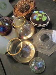 lot 845 image: 2 matching gold lined candle shades LED candle egg trinket box and more