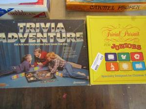 lot 928 image: Trivial pursuit juniors and trivial adventure game