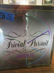 lot 935 image: NEW TRIVIAL PRUSUIT Genius III game