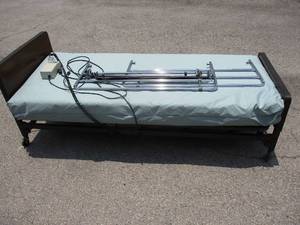 lot 86 image: Guardian Fully Electric Hospital  Home Bed Set With Remote Control Handset, Rails And Free Mattress. Model BG710