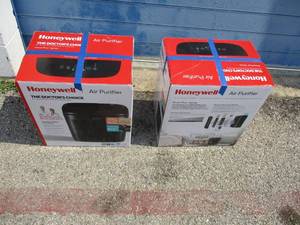lot 31 image: 2-Honeywell- Power Plus HEPA  Air Purifiers-Lightly Used, Model HPA3100-B, In Original Box.