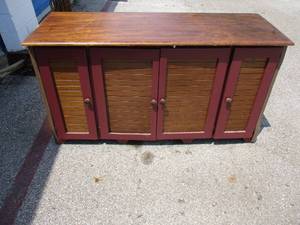 lot 63 image: 4-Door Cabinet