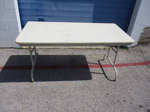 lot 88 image: 6-Portable Folding Tables