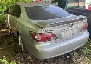 lot 9 image: LEXUS ES380 - NO TITLE
