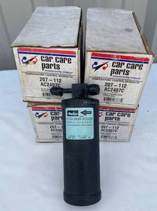 lot 21 image: CAR CARE PARTS FILLER - DRYER - RECEIVER 207-112