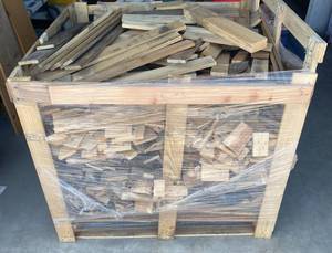 lot 4 image: Pallet of Wood