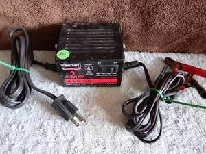 lot 20 image: Century  1 Amp 612 Volt Small-Engine Battery Charger - TESTEDWORKING