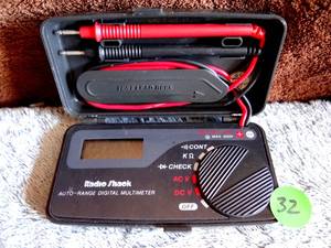 lot 32 image: VINTAGE Radio Shack 22-179A Auto-Range Pocket LCD Digital Multimeter