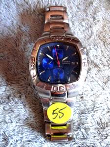 lot 55 image: Vintage Mens Fossil CH-2370 Blue Speedway Chrono watch Silver tone