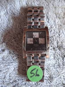 lot 56 image: VINTAGE ARMITRON MENS STAINLESS WATER RESISTANT WATCH