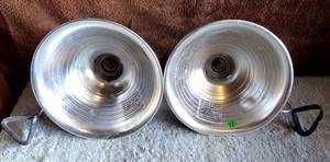 lot 77 image: LOT OF 2 - PORTABLE CLAMP LIGHTS