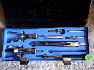 lot 101 image: VINTAGE SANS & STREIFFE Drafting Mechanical Drawing Set Original Case