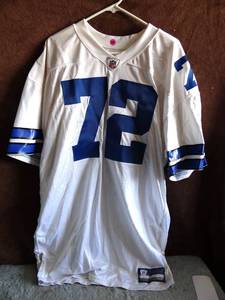 lot 120 image: DALLAS COWBOYS NFL JERSEY - NAME CALLAWAY #72