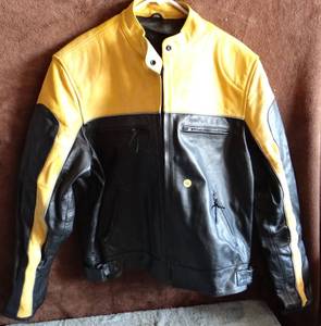lot 136 image: SLICK YELLOW AND BLACK LEATHER MOTORCYCLE JACKET