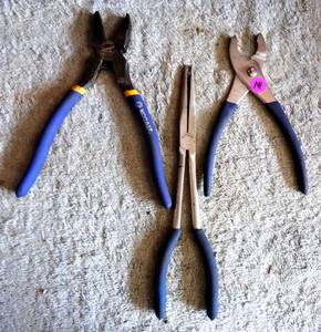 lot 141 image: ASSORTMENT OF HAND TOOLS