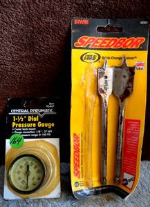 lot 164 image: TOOL ASSORTMENT AS SHOWN