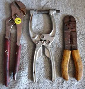 lot 175 image: ASSORTMENT OF HAND TOOLS