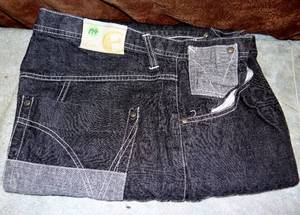 lot 194 image: EXSTO DESIGNER JEANS - SIZE 38 MENS