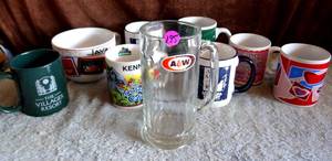 lot 195 image: ASSORTMENT OF GLASSWARE & MUGS AS SHOWN