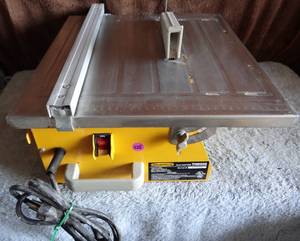 lot 225 image: Workforce THD550 wet Saw Ceramic Tile Cutter Electric Saw - TESTEDWORKING