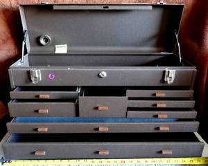 lot 5 image: DONT MISS  Kennedy 526 8 Drawer Machinists Chest DIM. 26-1116 x 8-916 x 13-58 - $$$$