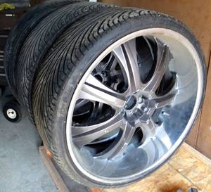 lot 230 image: 30 INCH WHEELS - FULLWAY TIRES 25530ZR26 WITH ALUMINUM RIMS X 3 (UNKNOWN MANUFACTURER) - BIG $$$$