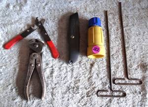 lot 282 image: TOOL ASSORTMENT AS SHOWN