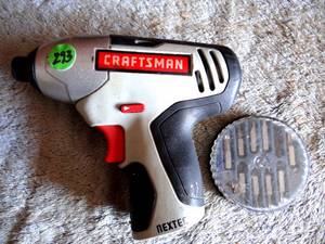 lot 293 image: CRAFTSMAN NEXTEC 12V 14 IMPACT DRIVER AND BITS - NO BATTERY