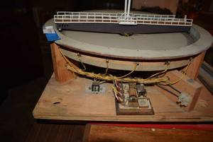 lot 3 image: Model Railroad Turntable