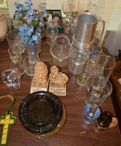lot 16 image: Drinking Glassware, Ashtrays and Knick Knacks