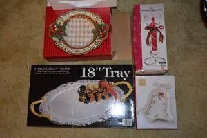 lot 21 image: Fitz and Floyd Bowl, 18 Tray, Bell Dish and Taper Candle Holder