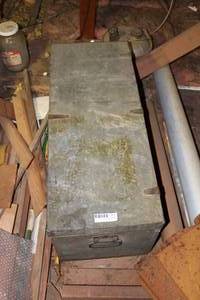 lot 490 image: Vintage foot locker and contents