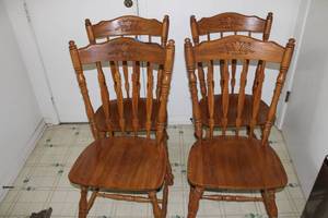 lot 187 image: Set of 4 Dining Chairs