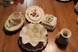 lot 182 image: Rose Design Dishes and Vase