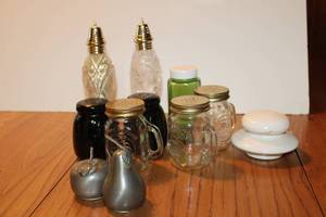 lot 184 image: Salt and Pepper Shakers