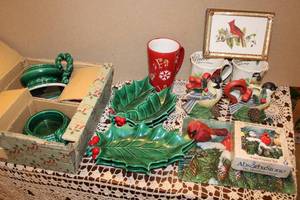 lot 49 image: Lefton Ceramics, Christmas Dishes and Lenox Bird Figurines