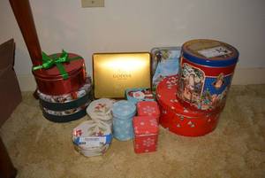 lot 36 image: Tin Cannisters