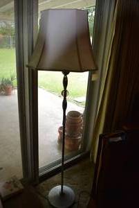 lot 102 image: Silver  Pedestal Floor Lamp