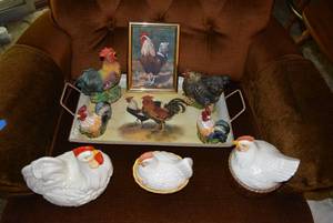 lot 103 image: Rooster Lot Metal Tray, Ceramic Figurines, Salt and Pepper Shakers
