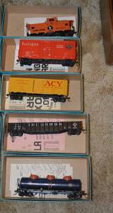 lot 251 image: Misc. Train Car Models