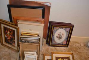 lot 262 image: Picture Frames as shown