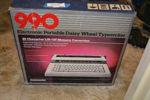 lot 284 image: Vintage Electric Daisy Wheel Typewriter in Original Box with Correction Tape