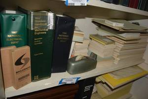 lot 292 image: Mechanical Engineers Manuals and Notepads