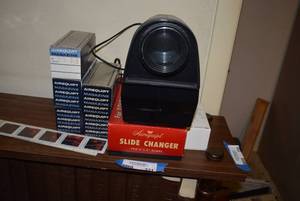 lot 331 image: Slide Changer and Slides