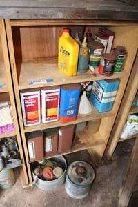 lot 380 image: Contents of Shelves