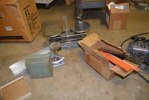 lot 421 image: Ohaus Trip Scale