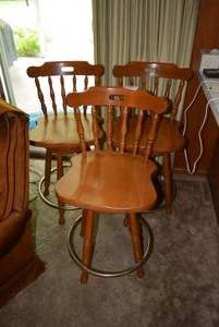 lot 375 image: 3 Vintage Swivel Bar Stools