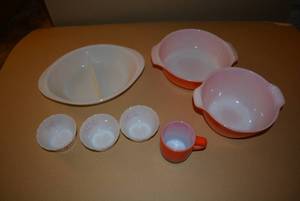 lot 199 image: Vintage Anchor HockingFire King Orange Dishes and White Fire King Dishes